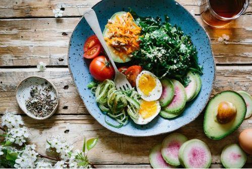 九九美食吃酸瓜,酸瓜的独特风味与制作工艺